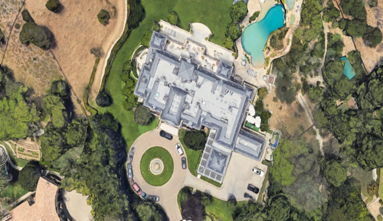 satellite image of Mark Wahlberg house