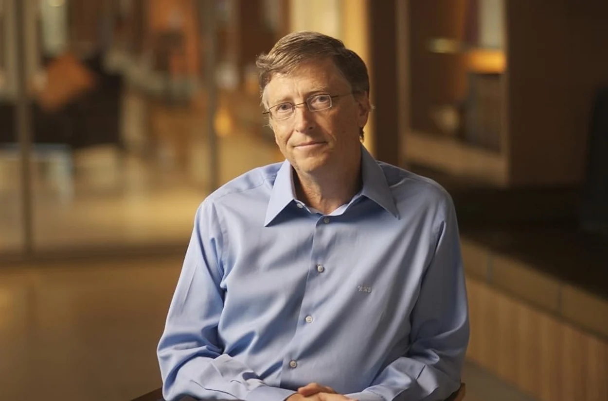Bill Gates' Sitting for an interview 