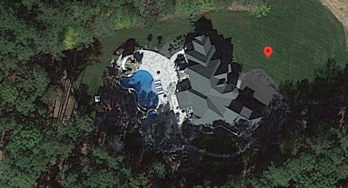 Bird's-eye view of the property.