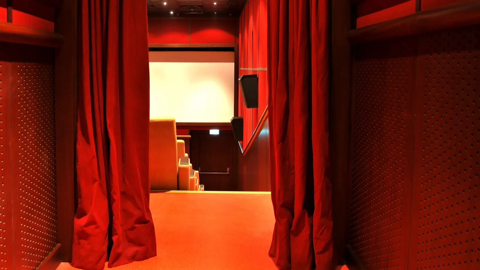 America’s oldest movie theaters worth a visit